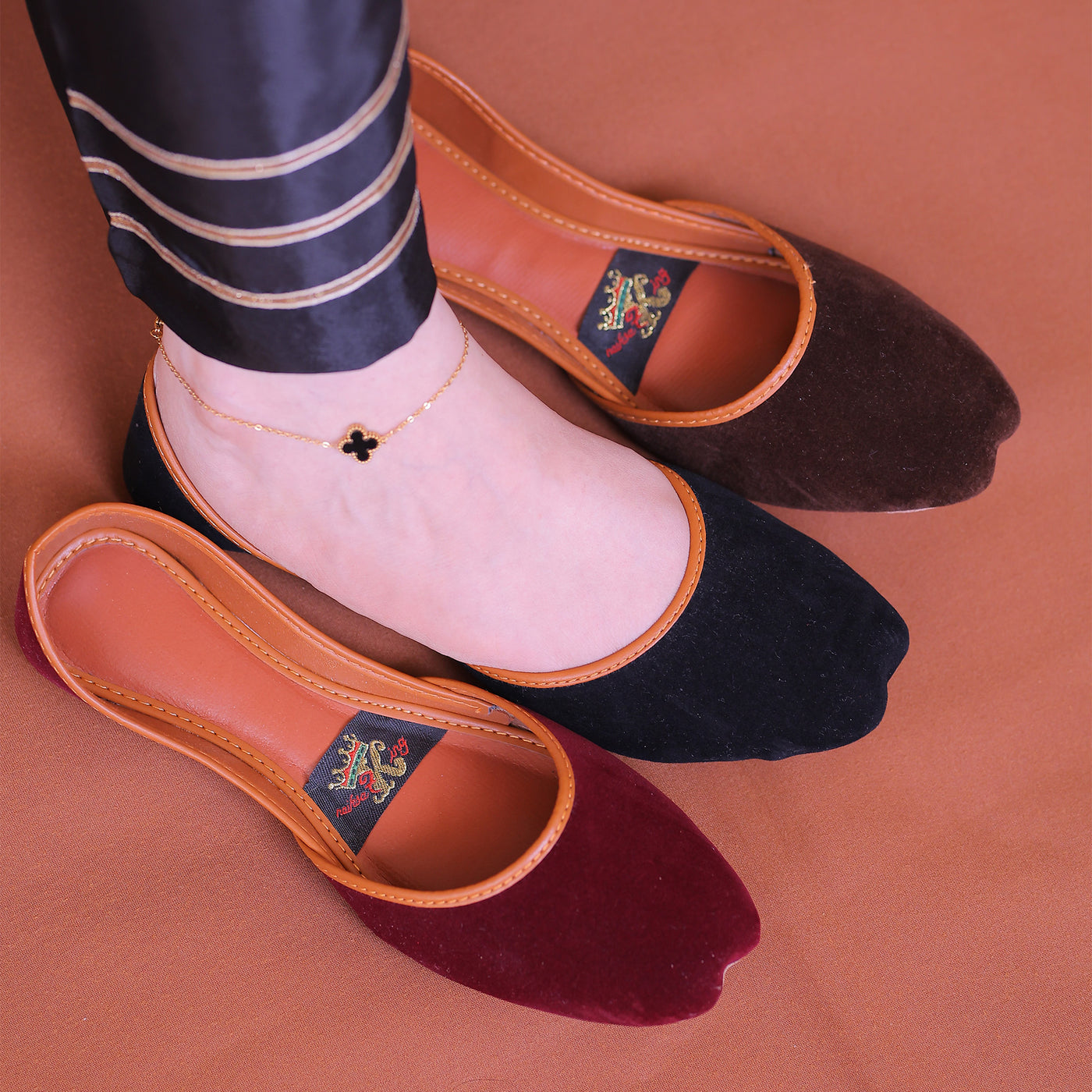 Velvet Khussa