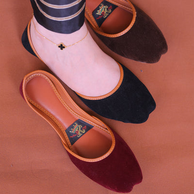 Velvet Khussa