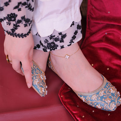 Sitara Silk Khussa