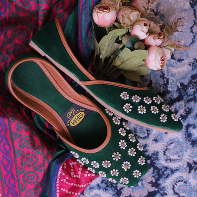 Chameli Charm Khussa