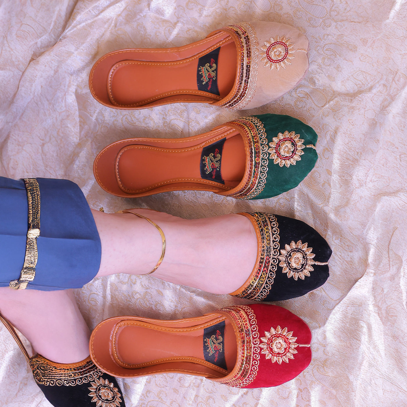 Gulnaar Khussa